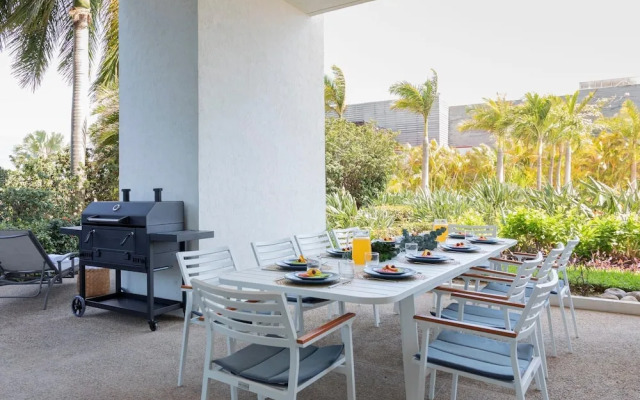 Spectacular Beachfront Garden House at Tres Mares