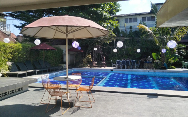 Hotel GRAND ROSELA Yogyakarta