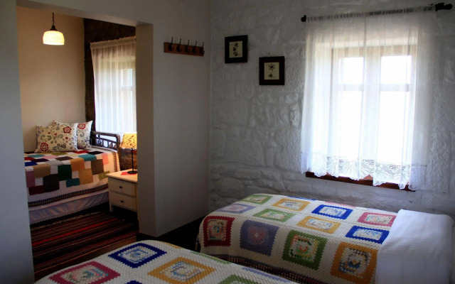 Assos Nar Konak