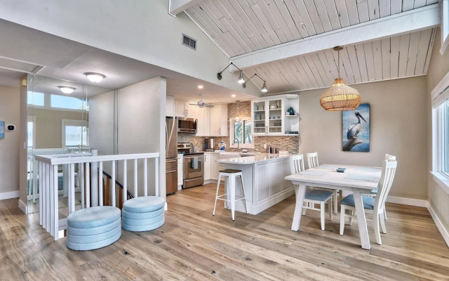 Paradise Along Boca Ciega Bay