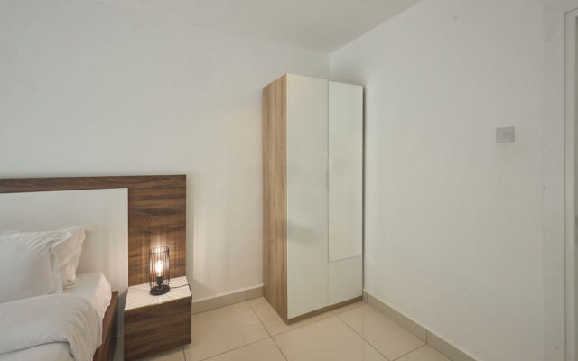 Peravi Suites at The Lennox