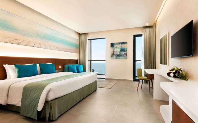 Wyndham Garden Ajman Corniche