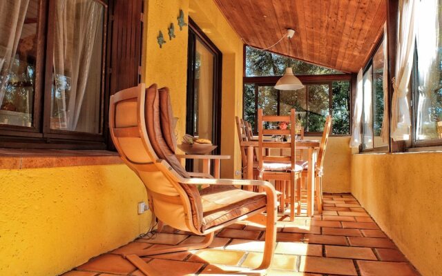 Spacious Holiday Home in Anglars-nozac With Swimming Pool