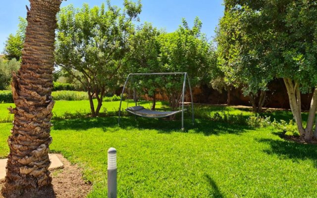 5 bedrooms villa with private pool enclosed garden and wifi at Marrakech