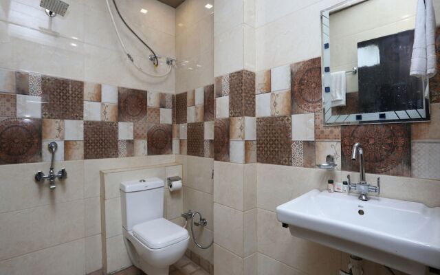 OYO 12833 Century Grand