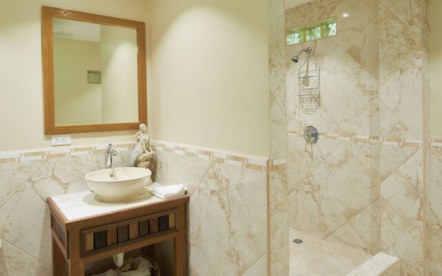 Diamond Lodge Belize