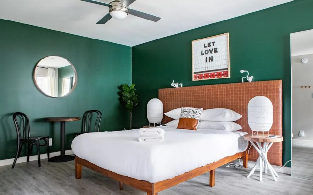 WanderJaunt Central Austin Studios