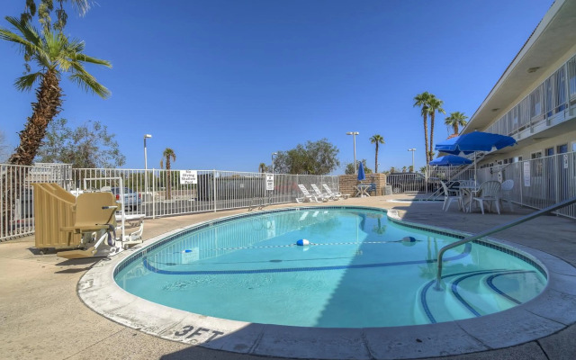 Motel 6 Rancho Mirage, CA - Palm Springs