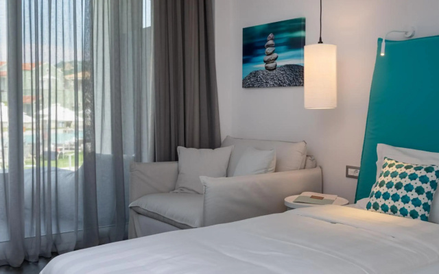 Acharavi Beach Hotel