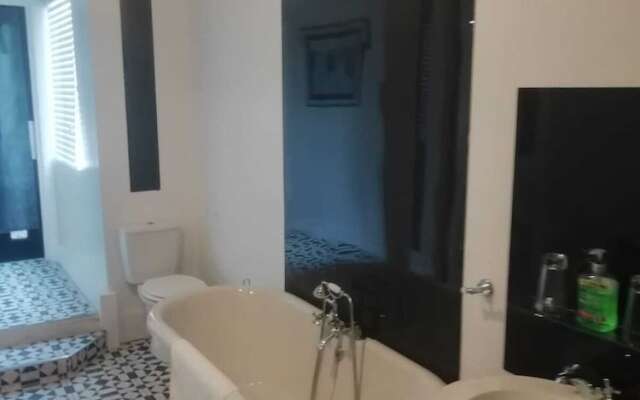 The Wellington Restaurant and Bar