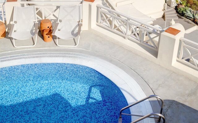 Mystique, a Luxury Collection Hotel, Santorini