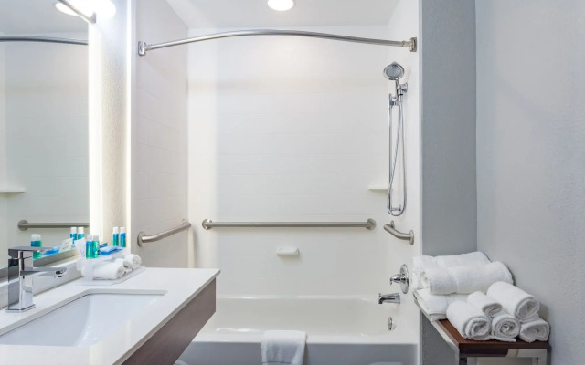 Holiday Inn Express & Suites Augusta West - Ft Gordon Area by IHG