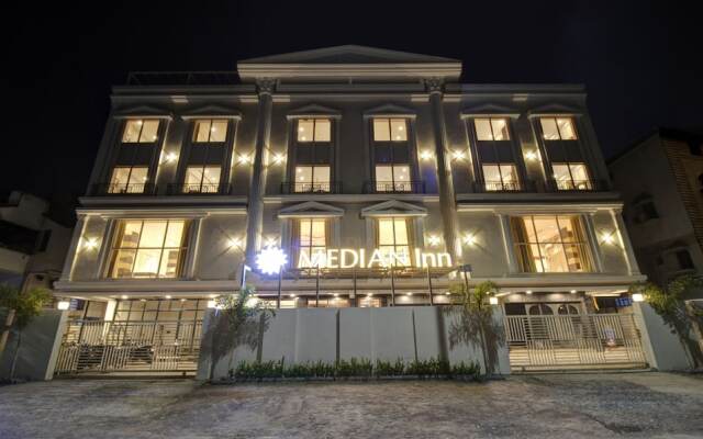 Treebo Premium Median Inn