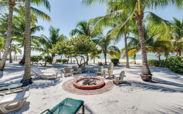 Tropical Bliss by Vtrips