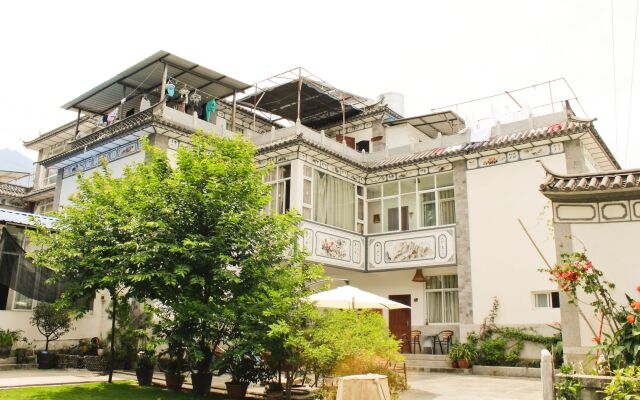 Dali Five Elements Hostel