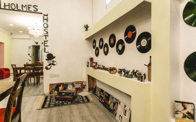 Sherlock Holmes Hostel Baku