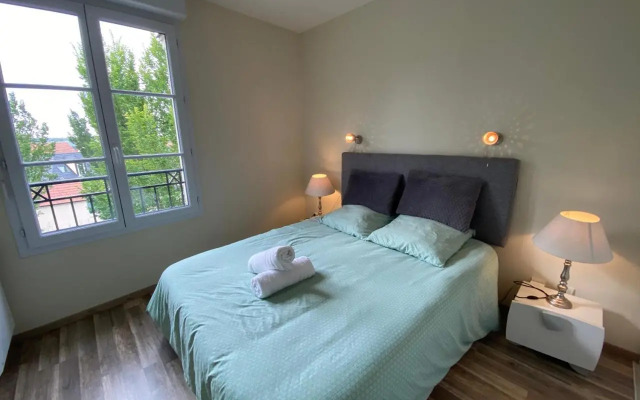 Moxy Paris Val D’Europe