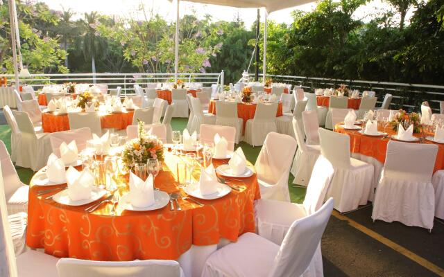 Holiday Inn Express Hotel & Suites Cuernavaca by IHG