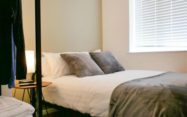 11D Castle Street Serviced Apartments