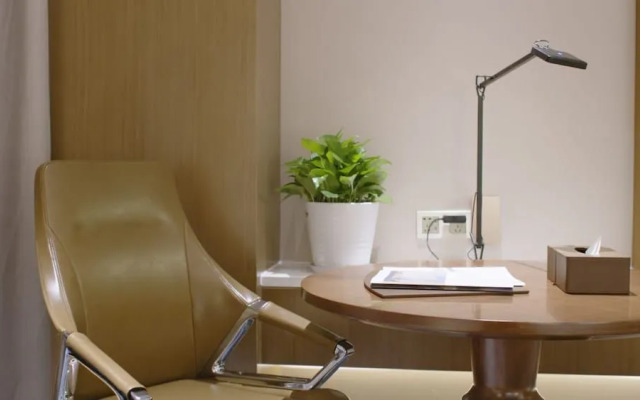 Wuhan Optics Valley Convention Hotel