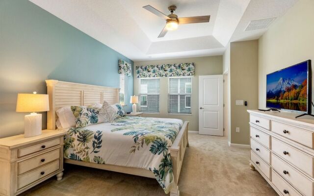 Lake Views, Private Pool & Spa, Games Room..
