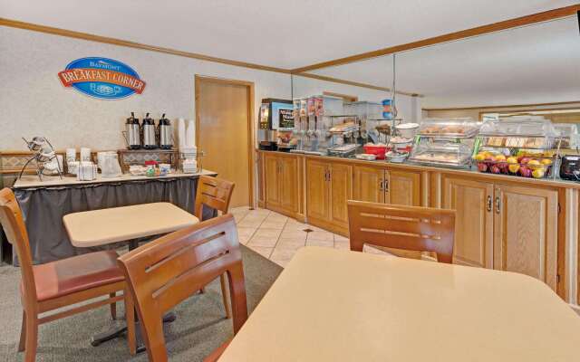 Baymont by Wyndham Detroit Airport/Romulus