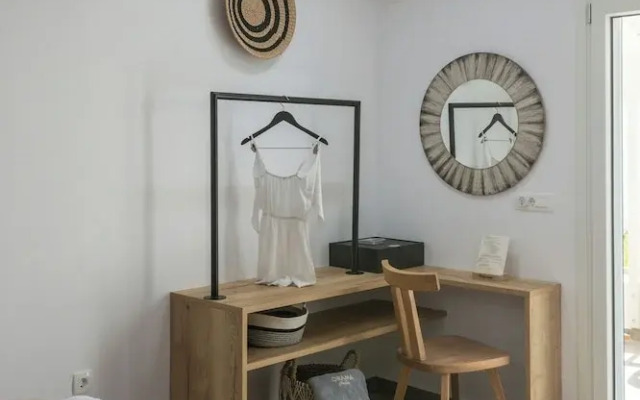Orama Milos