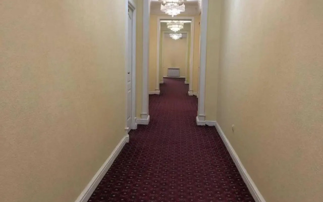 Grand Silk Road Hotel