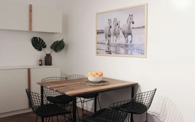 Hestia at Pellegrini 27