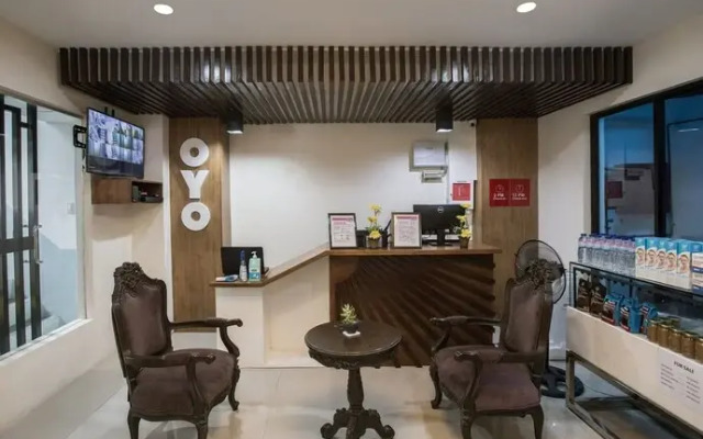 OYO 249 Happy House