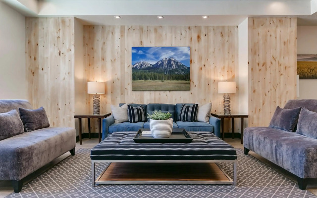 Silver Creek Hotel