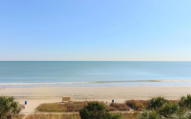 Schooner II Beach and Racquet Club