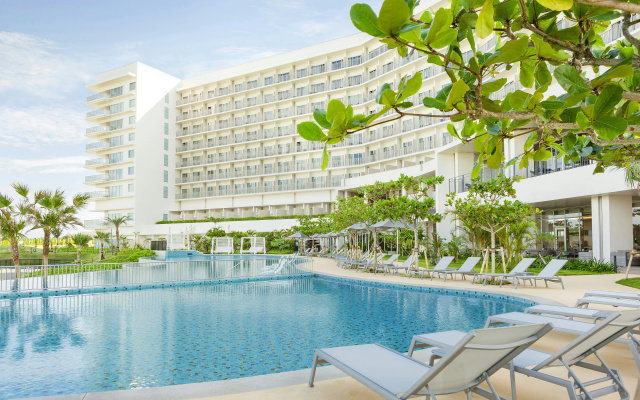 The Beach Resort Sesoko by Hilton Club – Pool – Motobu