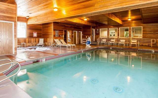 Comfort Suites Clackamas