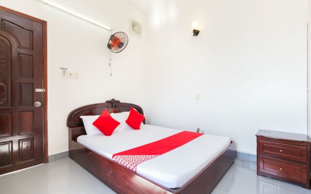 OYO 692 Trang Pham Hostel