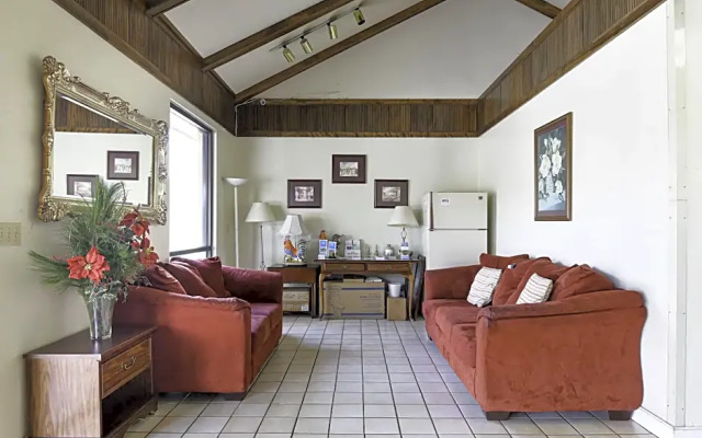 Hotel Valdosta GA I-75 & St Augustine Rd