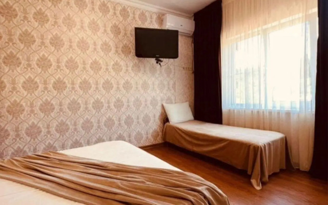 Dom Loo Rayskoye naslazhdeniye