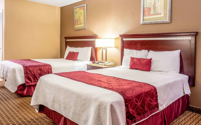 Rodeway Inn Bushnell