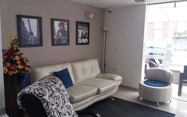 Hotel Blue House