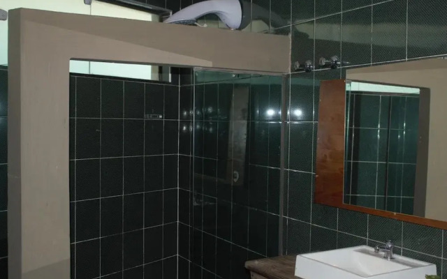 Curvão Surf House - Hostel