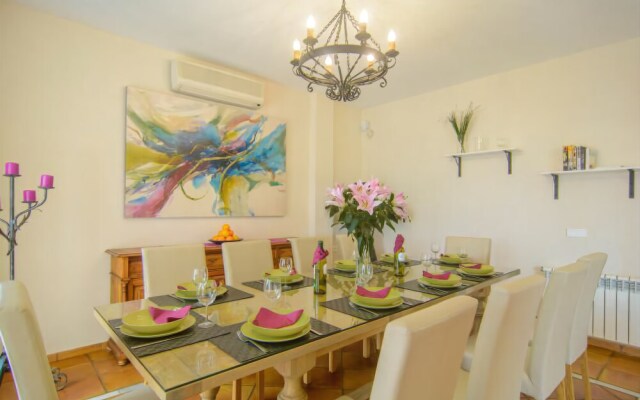Twelve guest 6bedrooms Villa Montecarlo