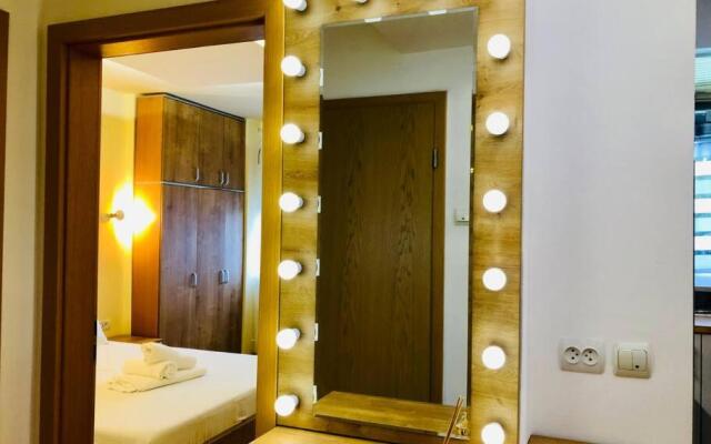 Ultra-central apart -3 ROOMS- Cathedral view VIC3
