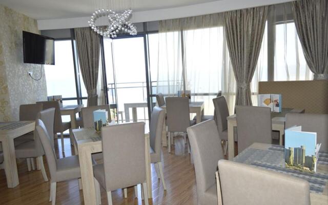 Hotel 19