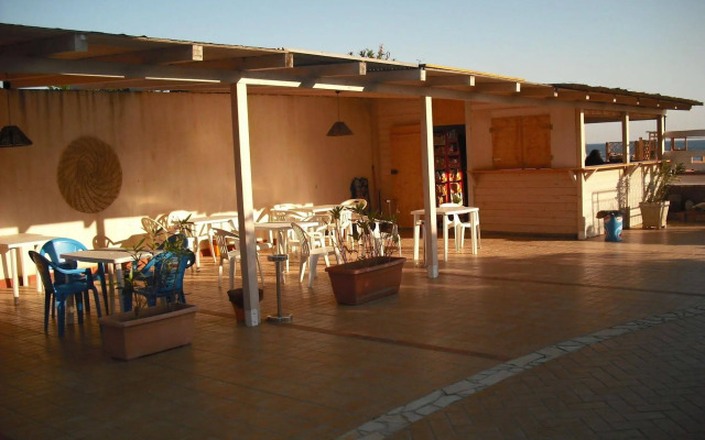 Regent Beach Hotel & Apartments