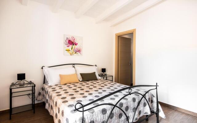 Kalsa Apartment With Terrace by Wonderful Italy