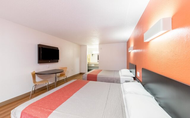 Motel 6-Oklahoma City, OK - Bricktown