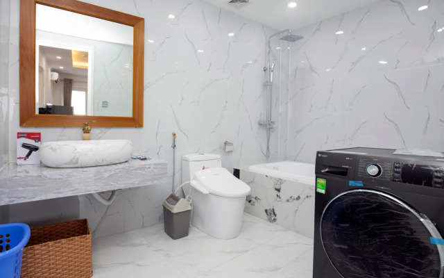 Sumitomo Tower-1 Bed Apartment & Hotel