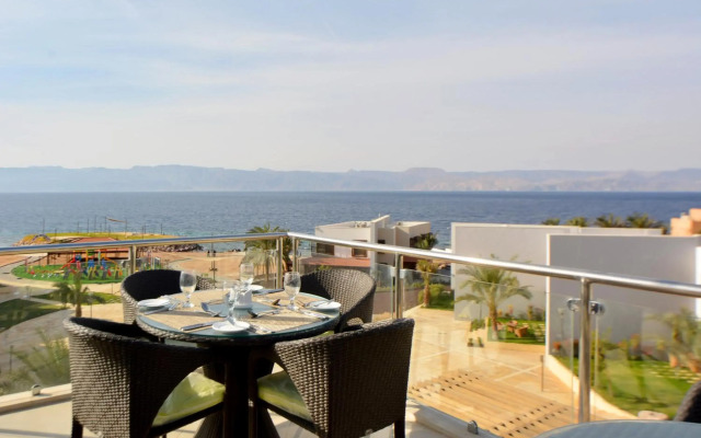 Public Security Hotel & Chalets