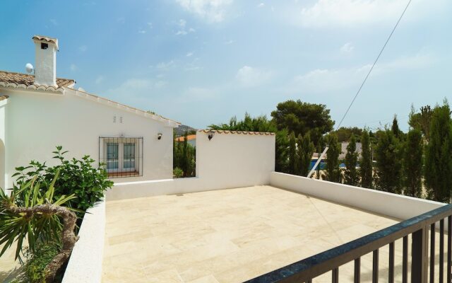 Book It Villa Moraira Cream