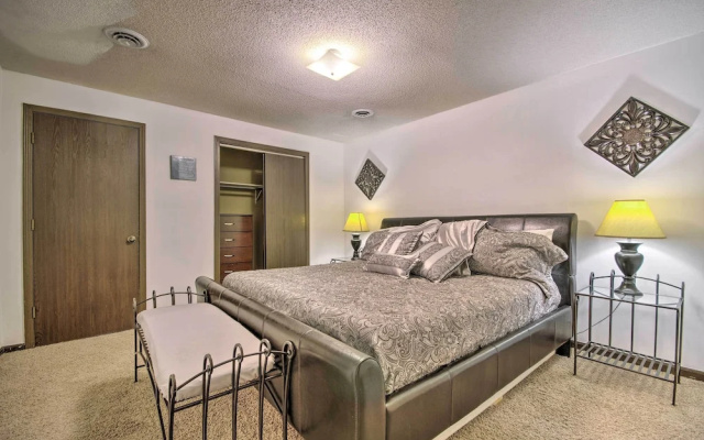 Cozy Hallsville Apartment w/ Shared Hot Tub!